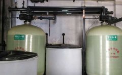 ��(y��ng)�x�ӽ��Q�����b���̼��a(ch��n)Ʒ���c(di��n)